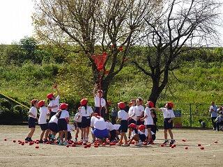 １～３年生の玉入れ