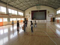 体育館を探検