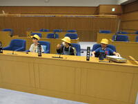 議員さんになった気分で。