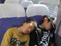 帰りのバスではグッスリ…でした