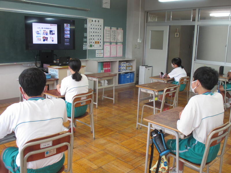 2年生教室の様子