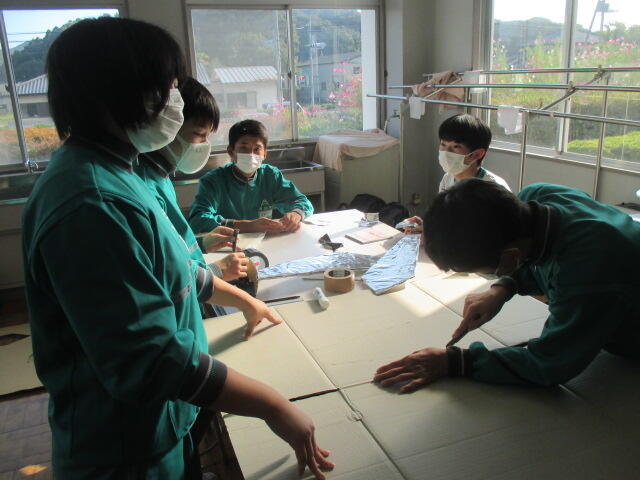 Ｂ班　小道具作成