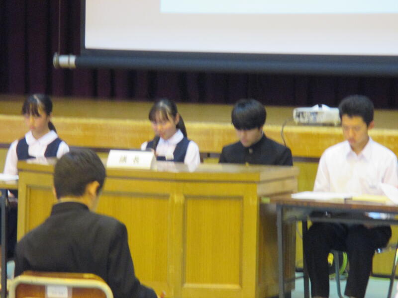 選出された2名の議長